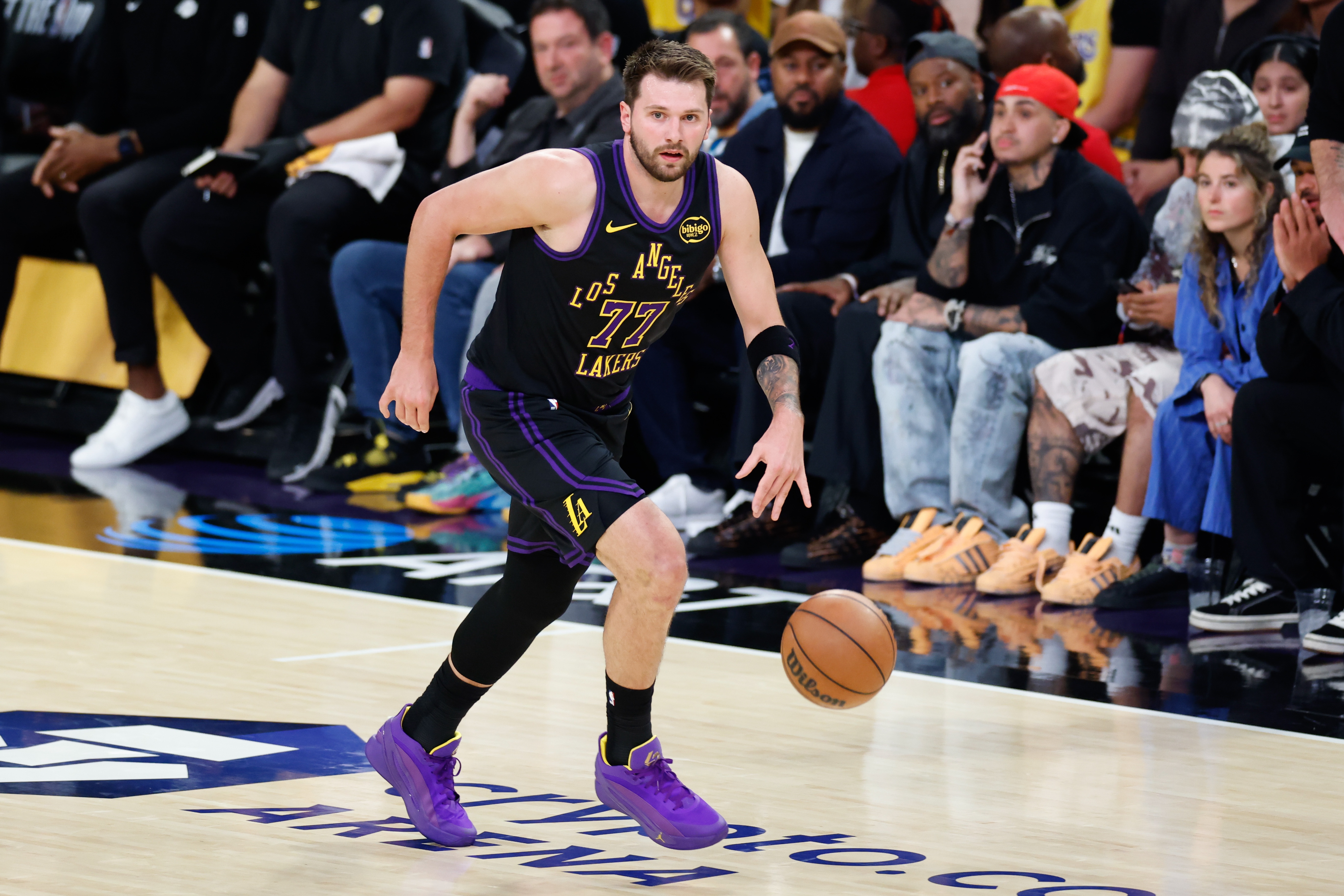 开云APP-东契奇成为本赛季第13位单场50+球员 约基奇2次&amp;掘金3人均为最多